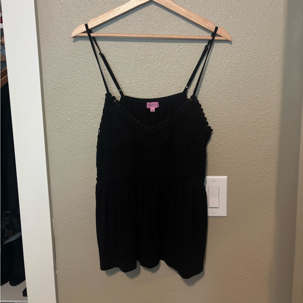 Mi Ami Black Spaghetti Strap Tank Top